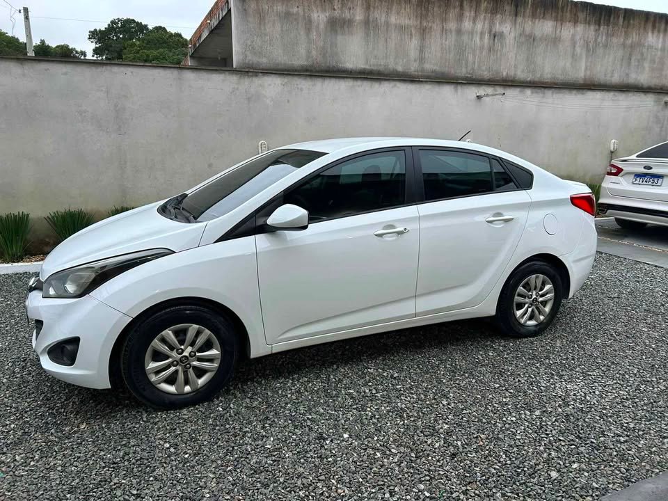 Hyundai HB20 2014